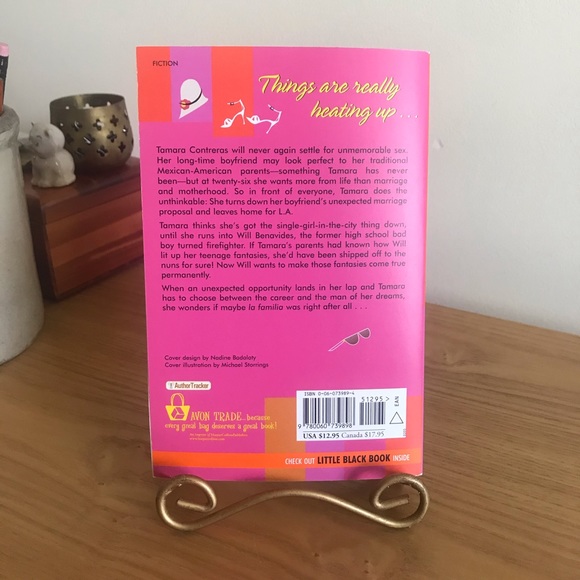 Hot Tamara by Mary Castillo 2005 First Edition - Picture 2 of 16